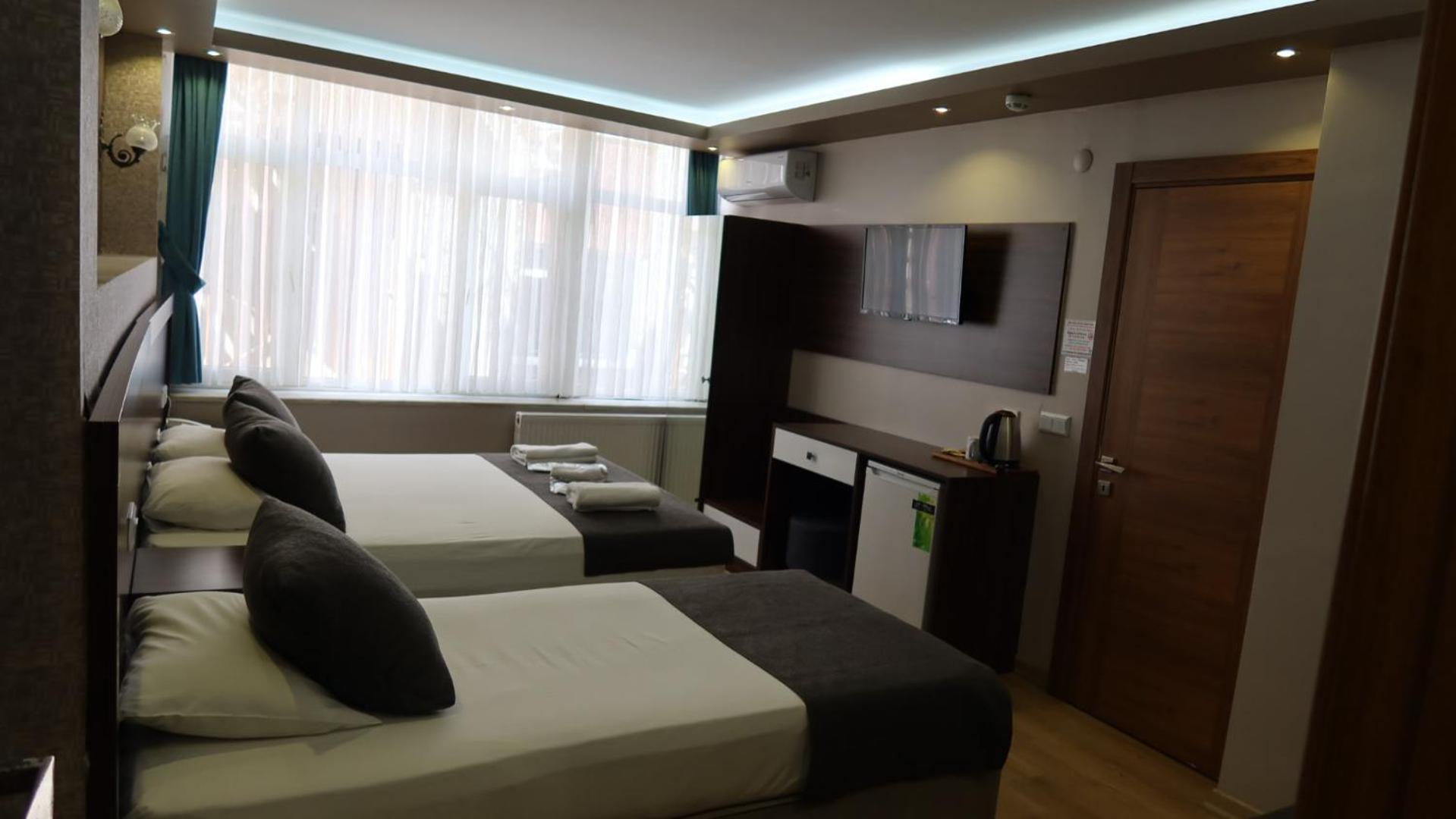 Ueskuedar Otel — Photos 3